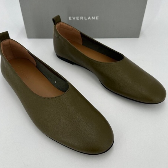 Everlane The Italian Leather Day Glove Flats in Birch Green sz 8 Women's Career - Picture 3 of 4
